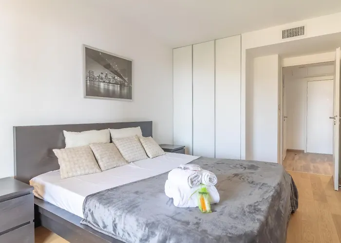 Beautiful Apt With Terracepool - Near Monaco #